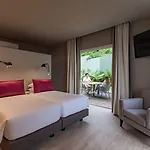 Quinta Da Abelheira Κατάλυμα σε φάρμα Πόντα Ντελγκάντα
