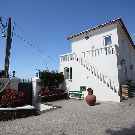 Κατάλυμα σε φάρμα Quinta Da Abelheira Πόντα Ντελγκάντα