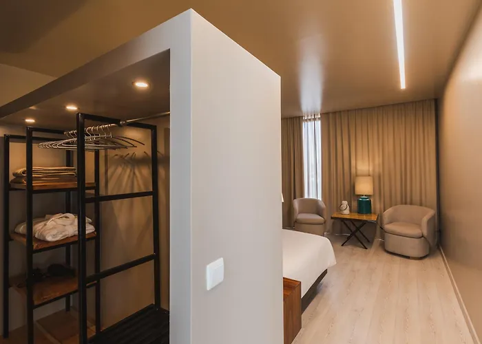 キンタダ ダ アベルヘイラ *